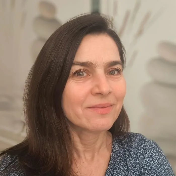 Minja, consultant